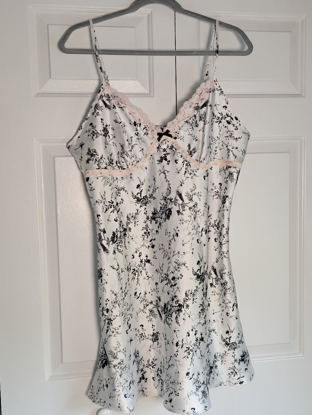 Women's APT 9 Nightie - White with Black Floral & Pink Trim